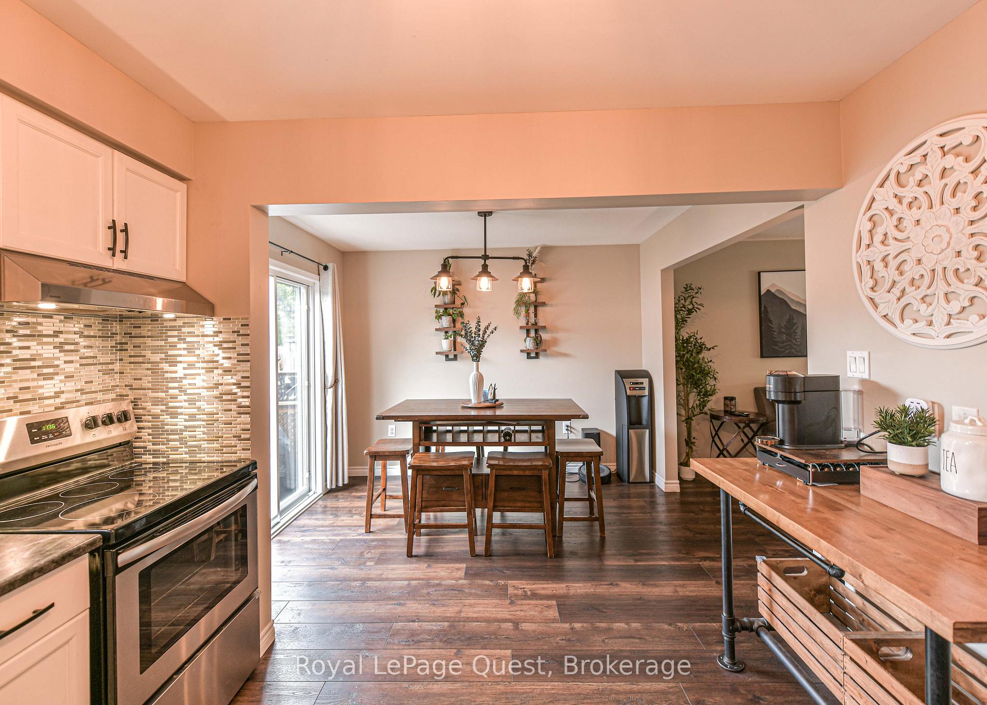 Photo 9 of 46 Courtney Crescent, Orillia — HOMEH
