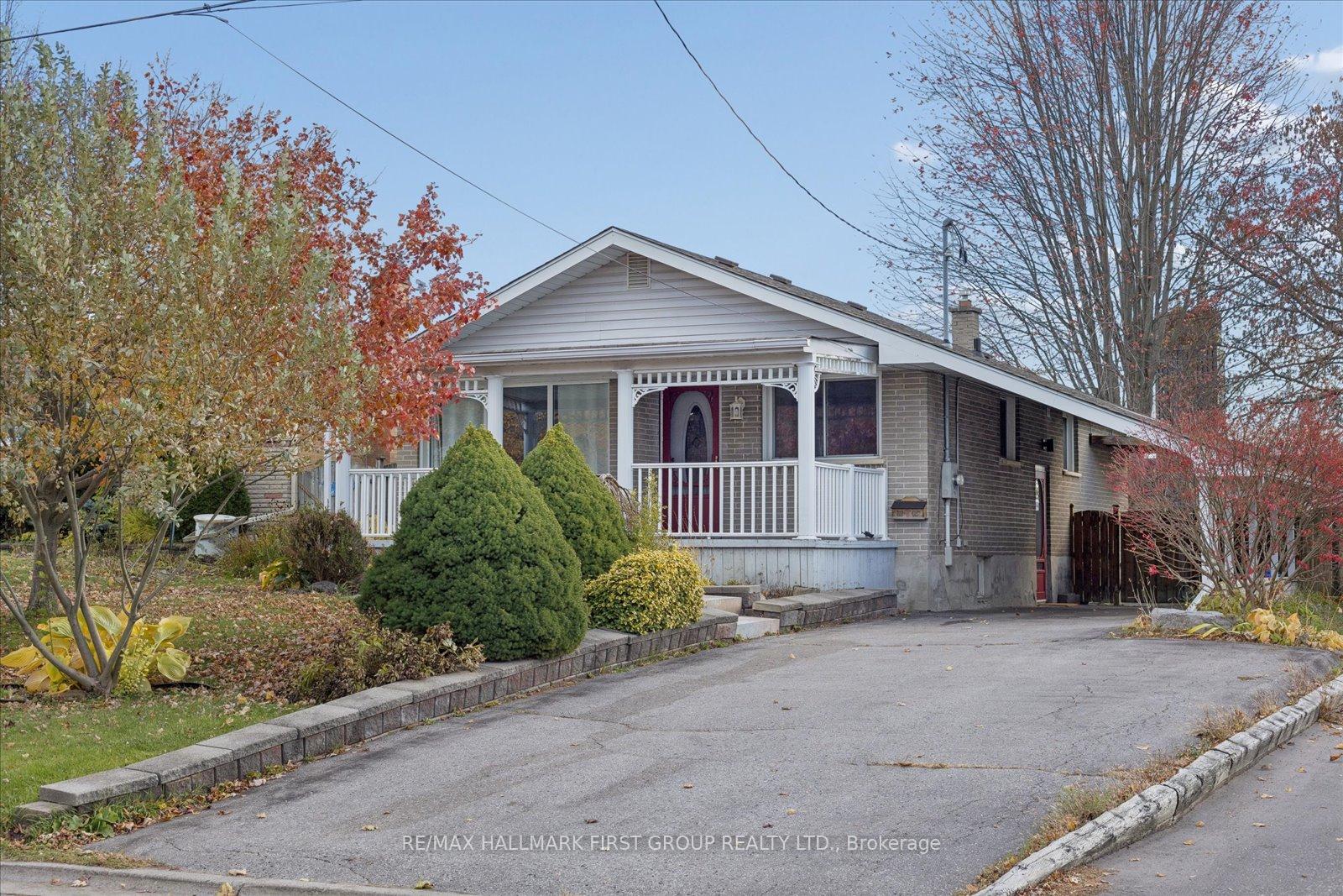 Front of Unit Lower, 437 Brentwood Avenue
