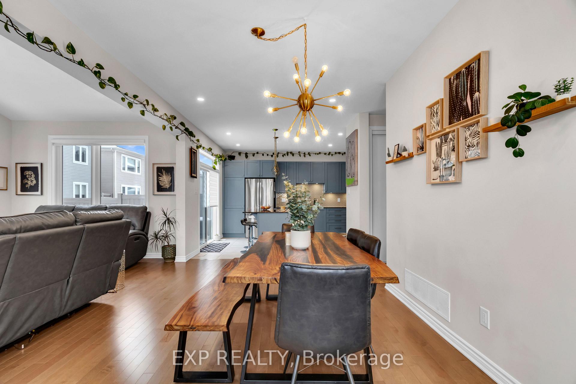 Photo 8 of 1014 Carden Lane, Ottawa, Chapel Hill South - Orleans Village — HOMEH