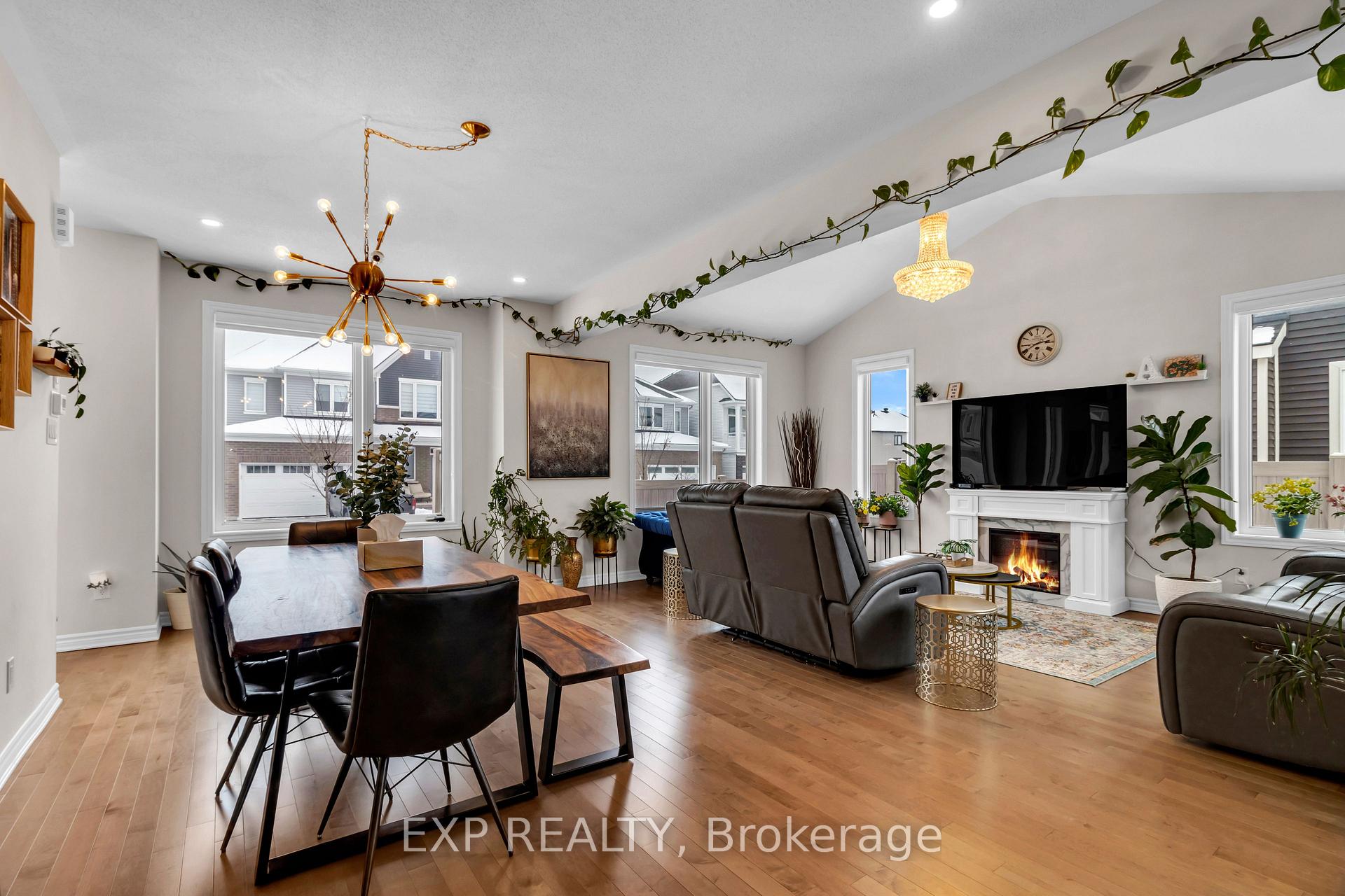 Photo 13 of 1014 Carden Lane, Ottawa, Chapel Hill South - Orleans Village — HOMEH