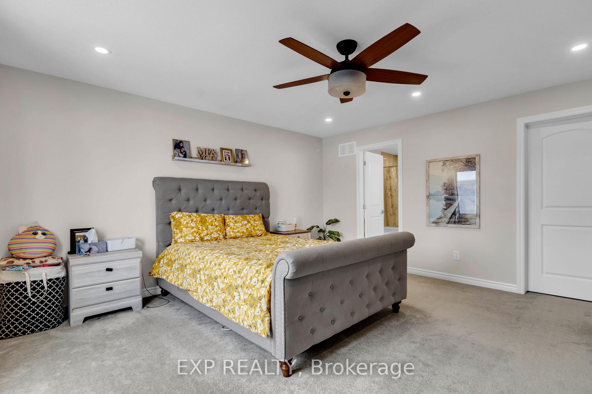Photo 18 of 1014 Carden Lane, Ottawa, Chapel Hill South - Orleans Village — HOMEH