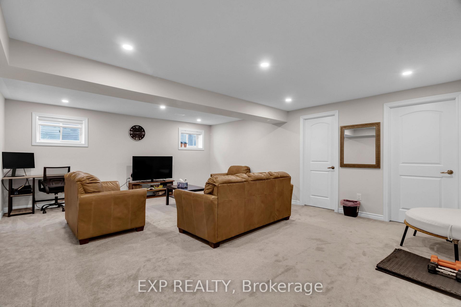 Photo 26 of 1014 Carden Lane, Ottawa, Chapel Hill South - Orleans Village — HOMEH