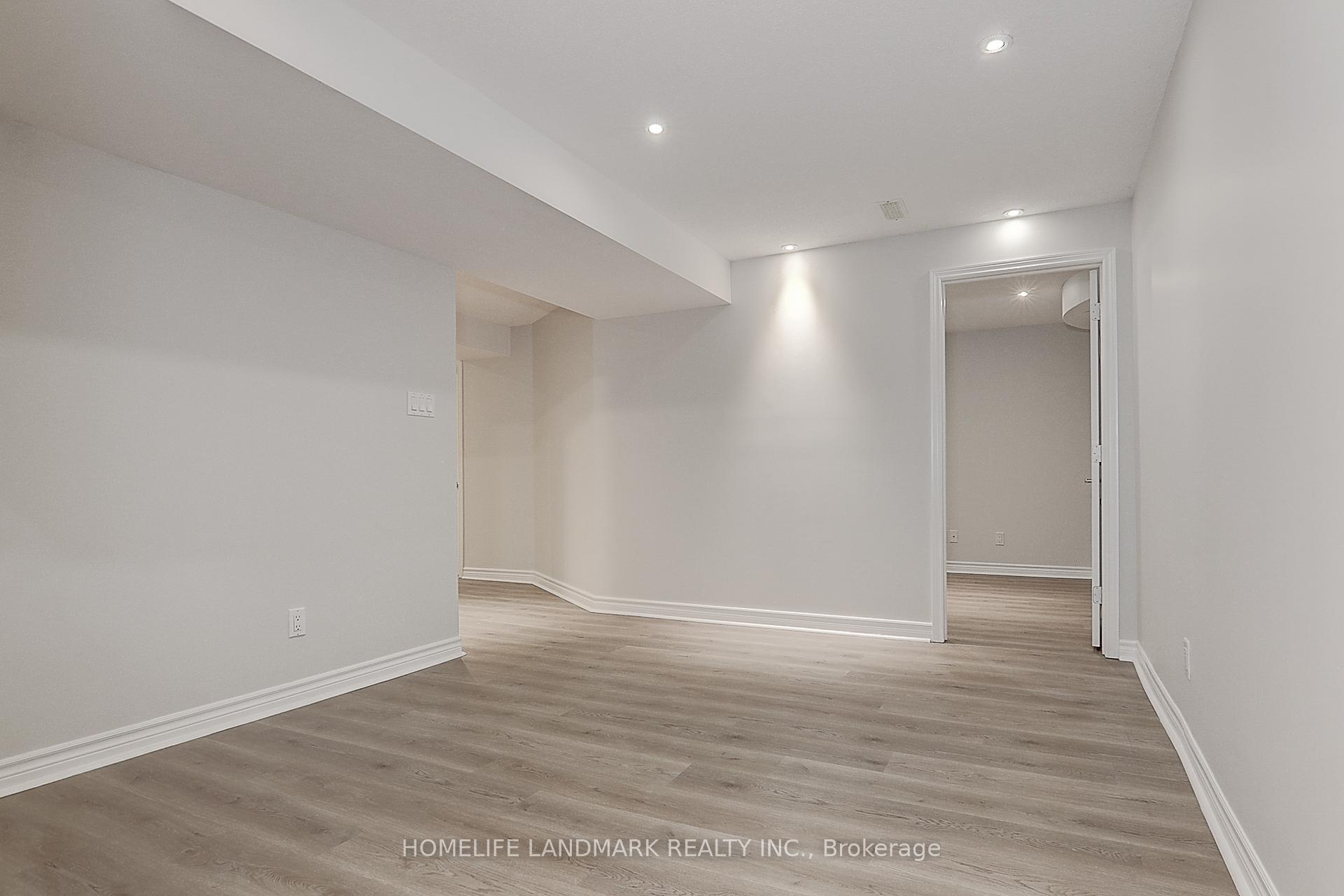 Photo 6 of Unit Basmnt, 100 Starhill Crescent, Markham, Cachet — HOMEH