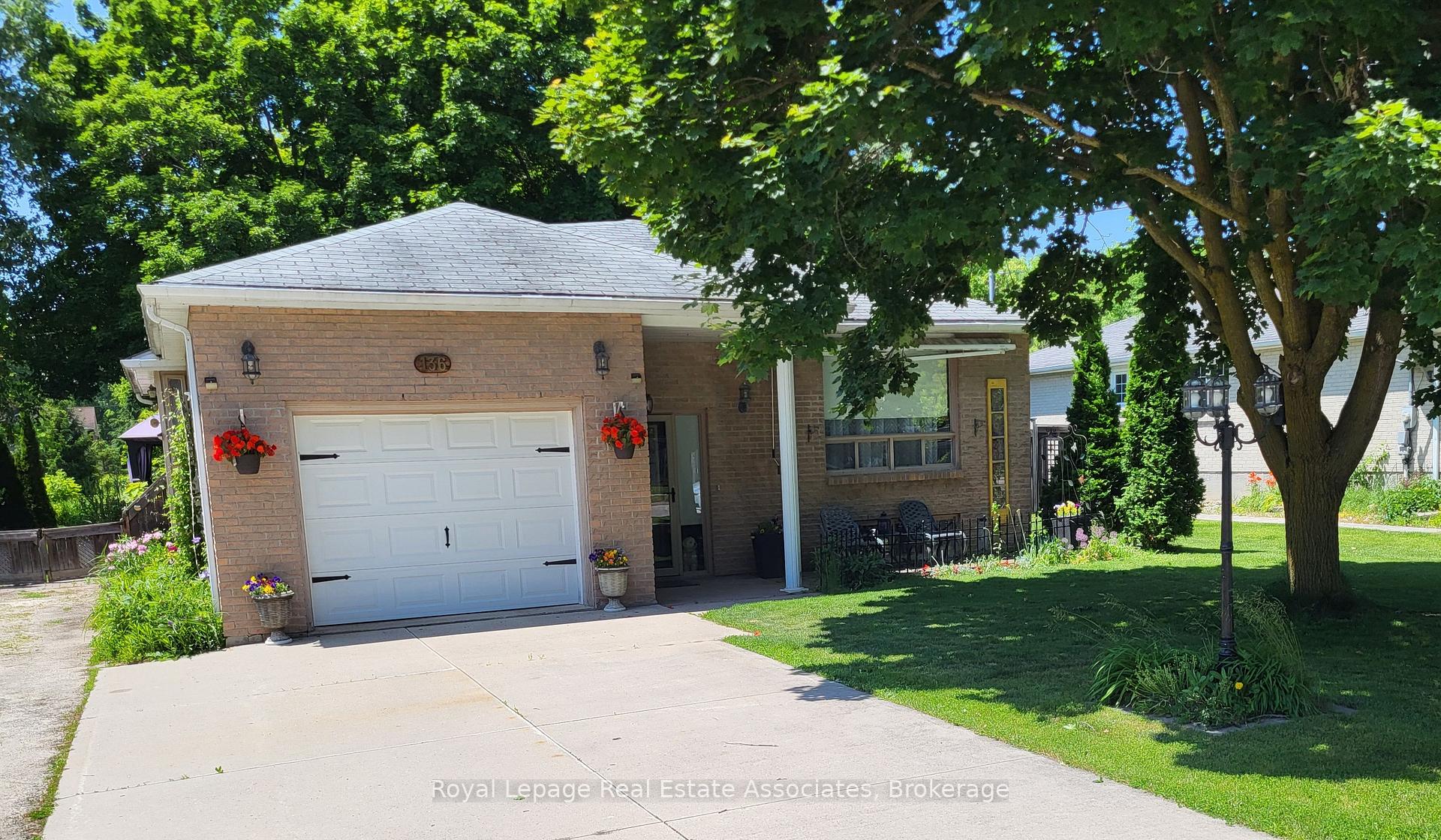 Photo 1 of 136 Patterson Street N, New Tecumseth, Beeton — HOMEH