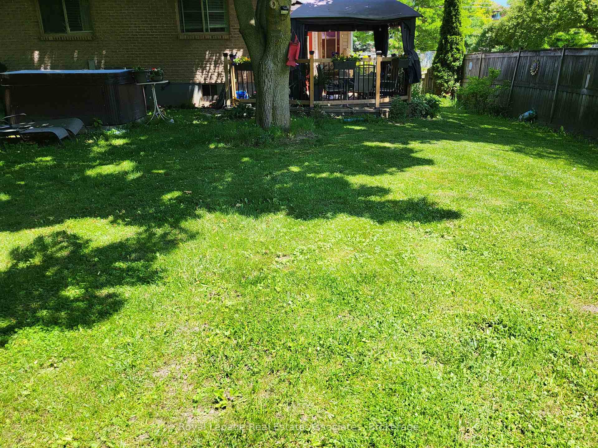 Photo 39 of 136 Patterson Street N, New Tecumseth, Beeton — HOMEH
