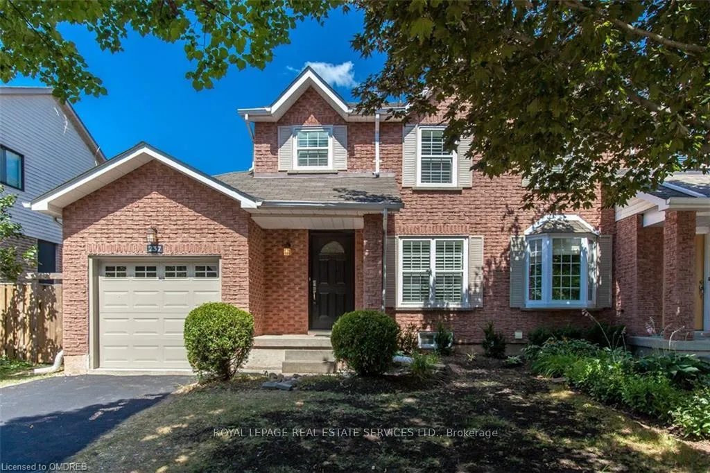 Photo 1 of 237 Ross Lane, Oakville, River Oaks — HOMEH