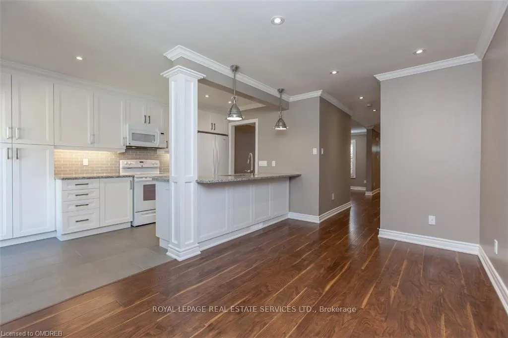 Photo 6 of 237 Ross Lane, Oakville, River Oaks — HOMEH