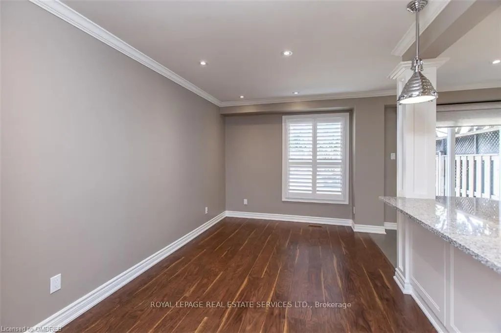 Photo 8 of 237 Ross Lane, Oakville, River Oaks — HOMEH