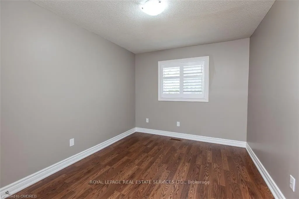 Photo 13 of 237 Ross Lane, Oakville, River Oaks — HOMEH