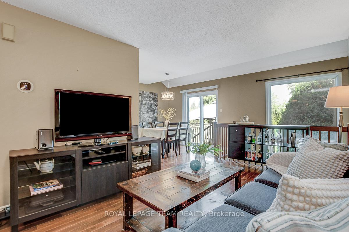 Photo 5 of 1471 Briarfield Crescent, Ottawa, Fallingbrook/Ridgemount — HOMEH