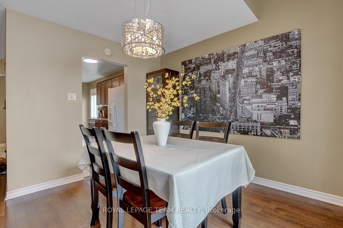 Photo 9 of 1471 Briarfield Crescent, Ottawa, Fallingbrook/Ridgemount — HOMEH
