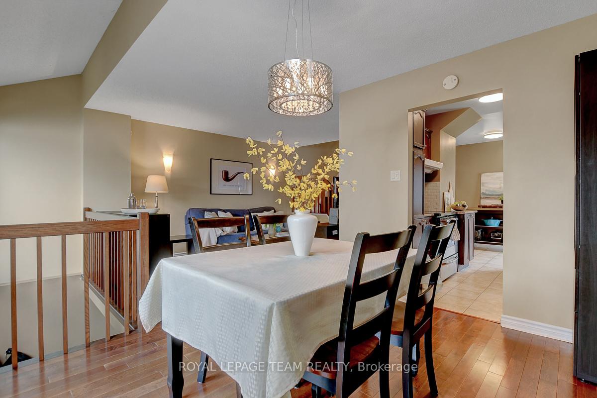 Photo 10 of 1471 Briarfield Crescent, Ottawa, Fallingbrook/Ridgemount — HOMEH