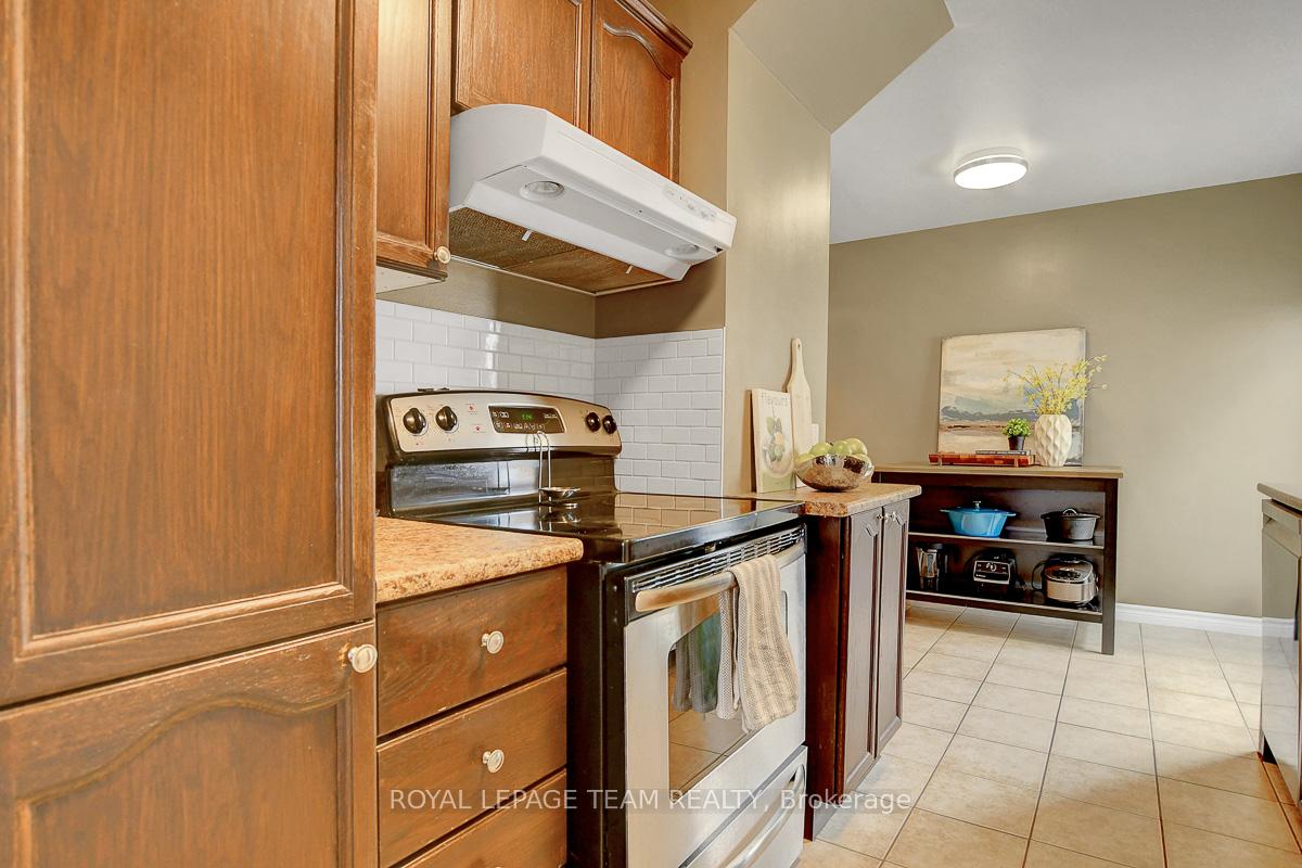 Photo 12 of 1471 Briarfield Crescent, Ottawa, Fallingbrook/Ridgemount — HOMEH
