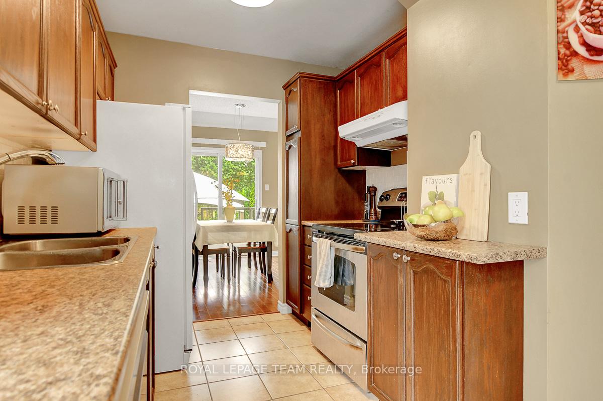 Photo 15 of 1471 Briarfield Crescent, Ottawa, Fallingbrook/Ridgemount — HOMEH