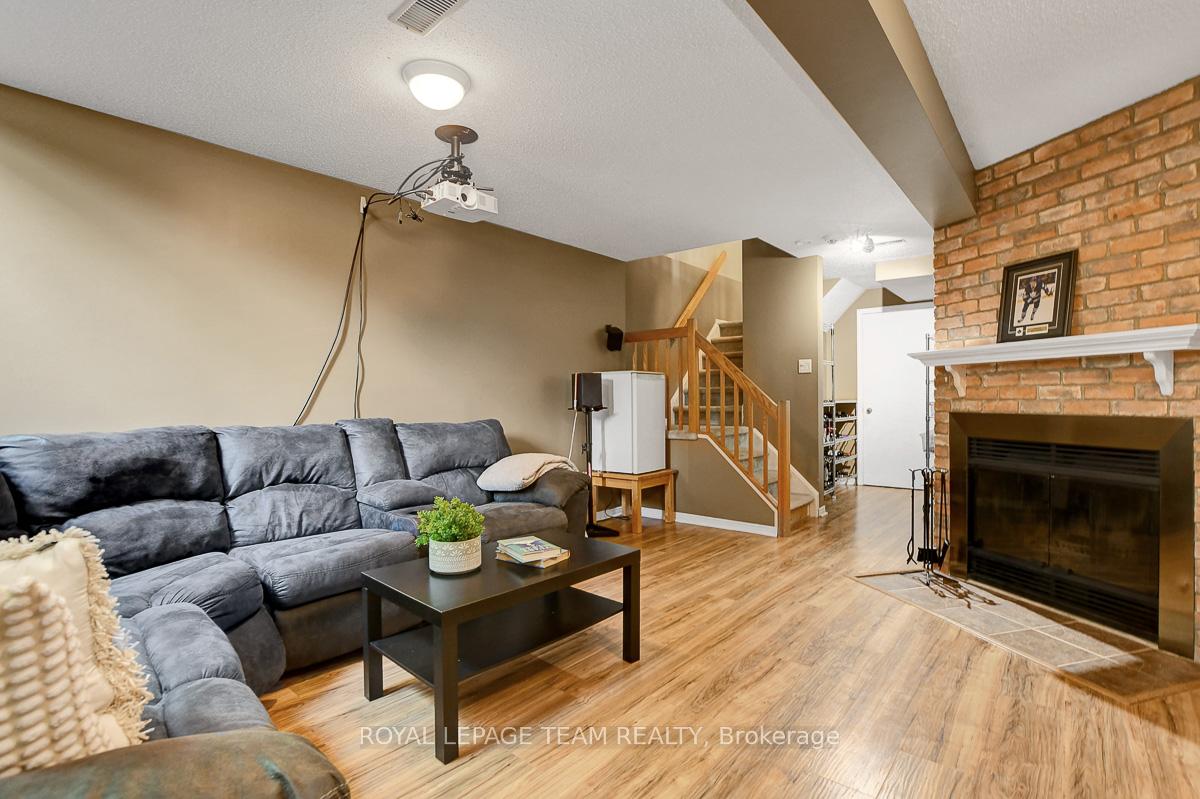 Photo 36 of 1471 Briarfield Crescent, Ottawa, Fallingbrook/Ridgemount — HOMEH