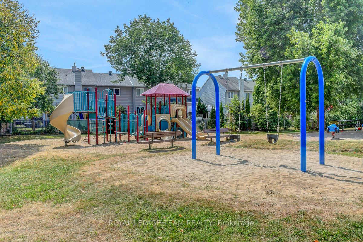 Photo 44 of 1471 Briarfield Crescent, Ottawa, Fallingbrook/Ridgemount — HOMEH