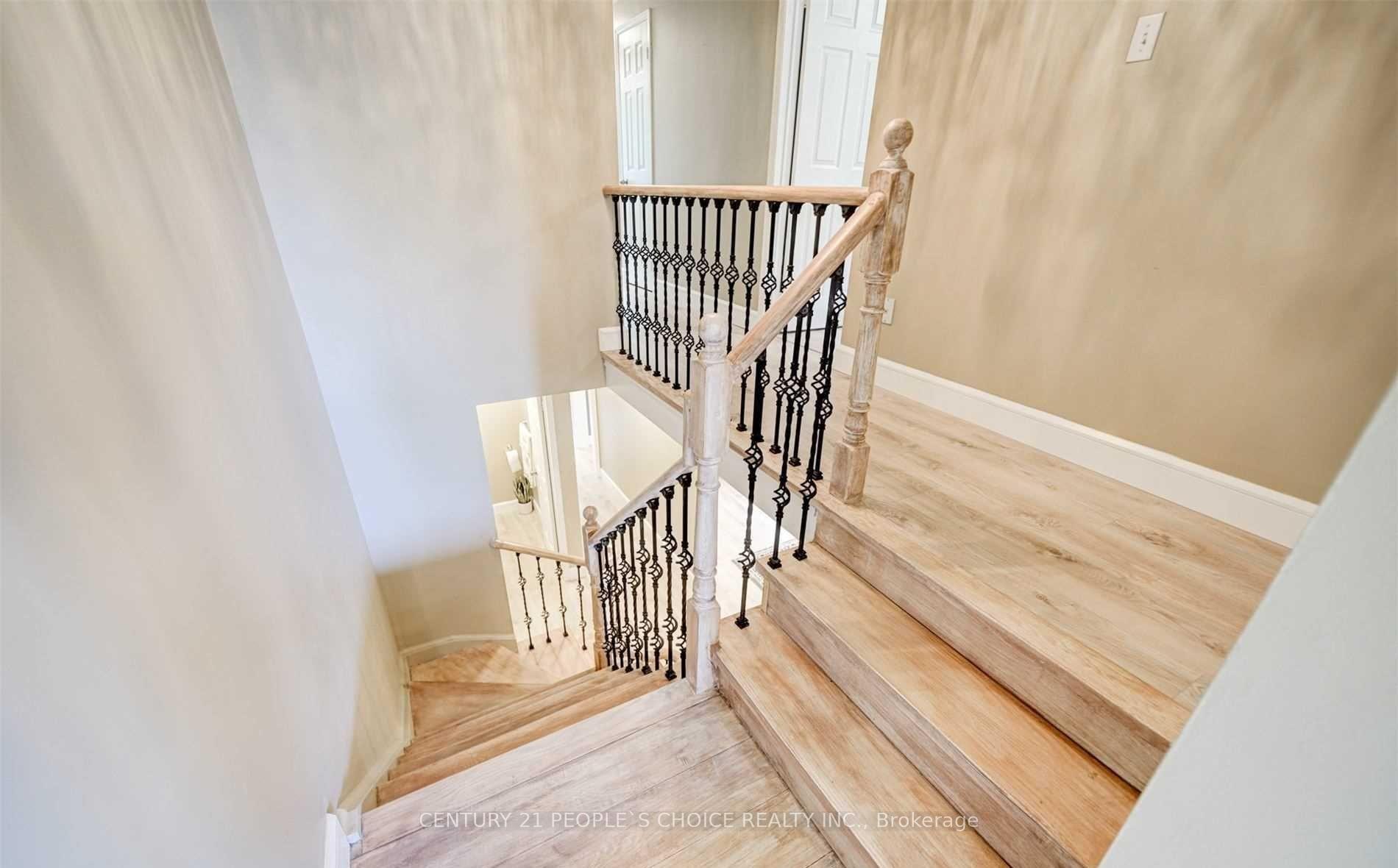 Photo 17 of 1162 Leewood Drive, Oakville, Glen Abbey — HOMEH