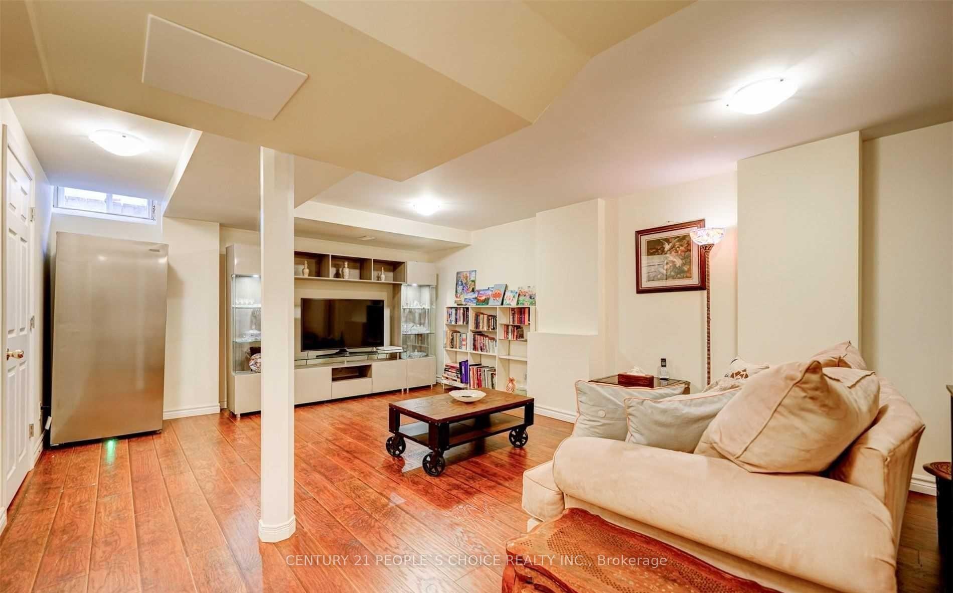 Photo 32 of 1162 Leewood Drive, Oakville, Glen Abbey — HOMEH