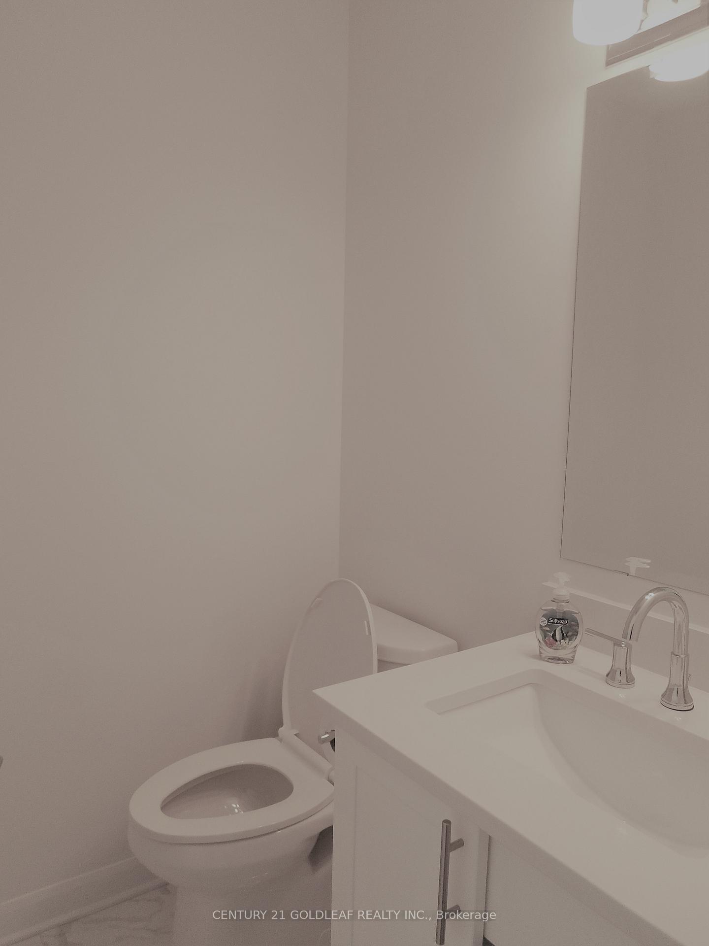 Photo 17 of 47 Lakepointe Drive, Ottawa, Avalon East — HOMEH
