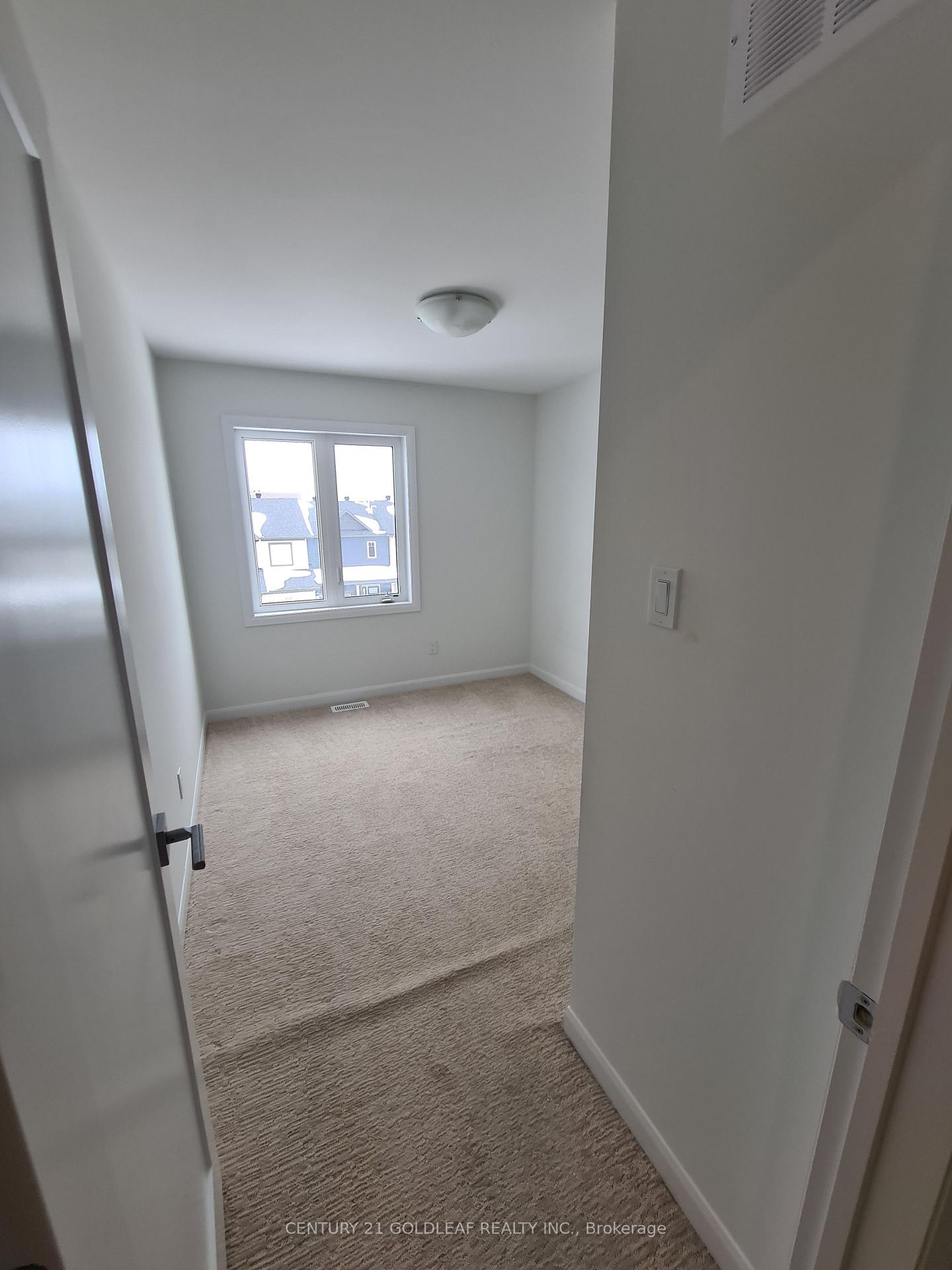Photo 27 of 47 Lakepointe Drive, Ottawa, Avalon East — HOMEH