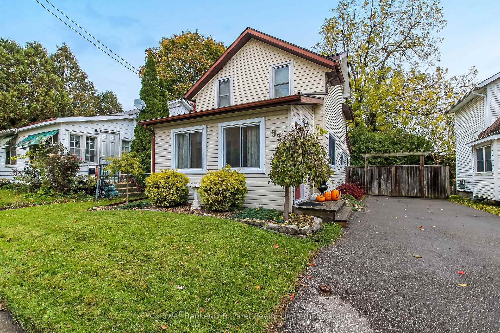 Photo 1 of 93 King Lane, Norfolk, Simcoe — HOMEH