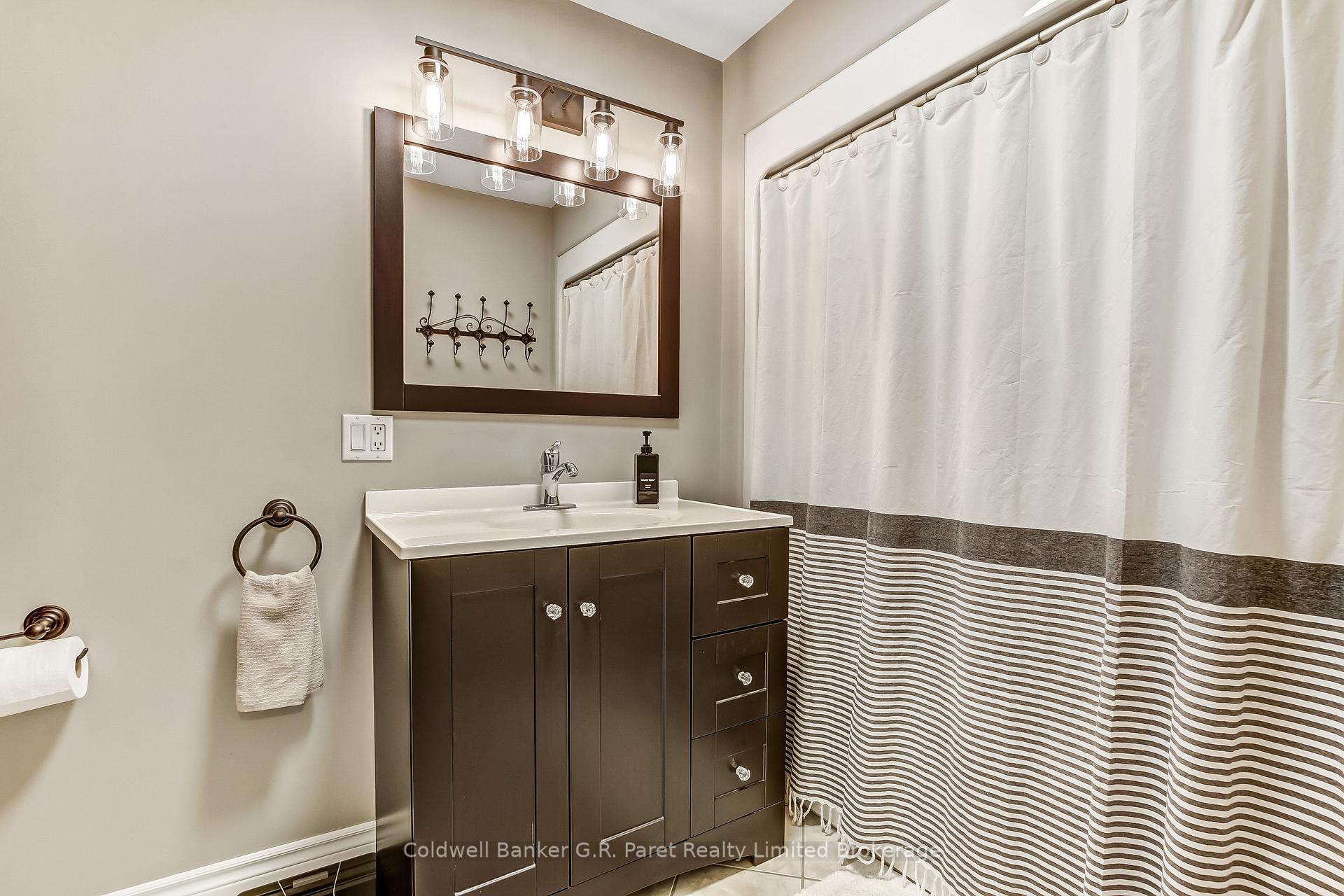 Photo 13 of 93 King Lane, Norfolk, Simcoe — HOMEH