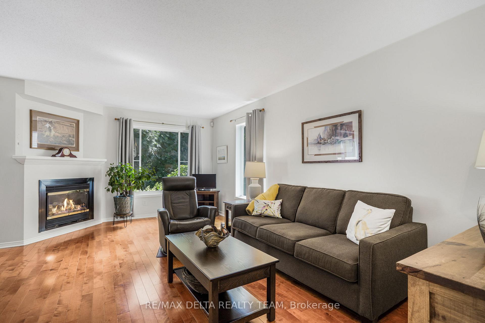 Photo 14 of 6320 Sablewood Place, Ottawa, Chapel Hill — HOMEH