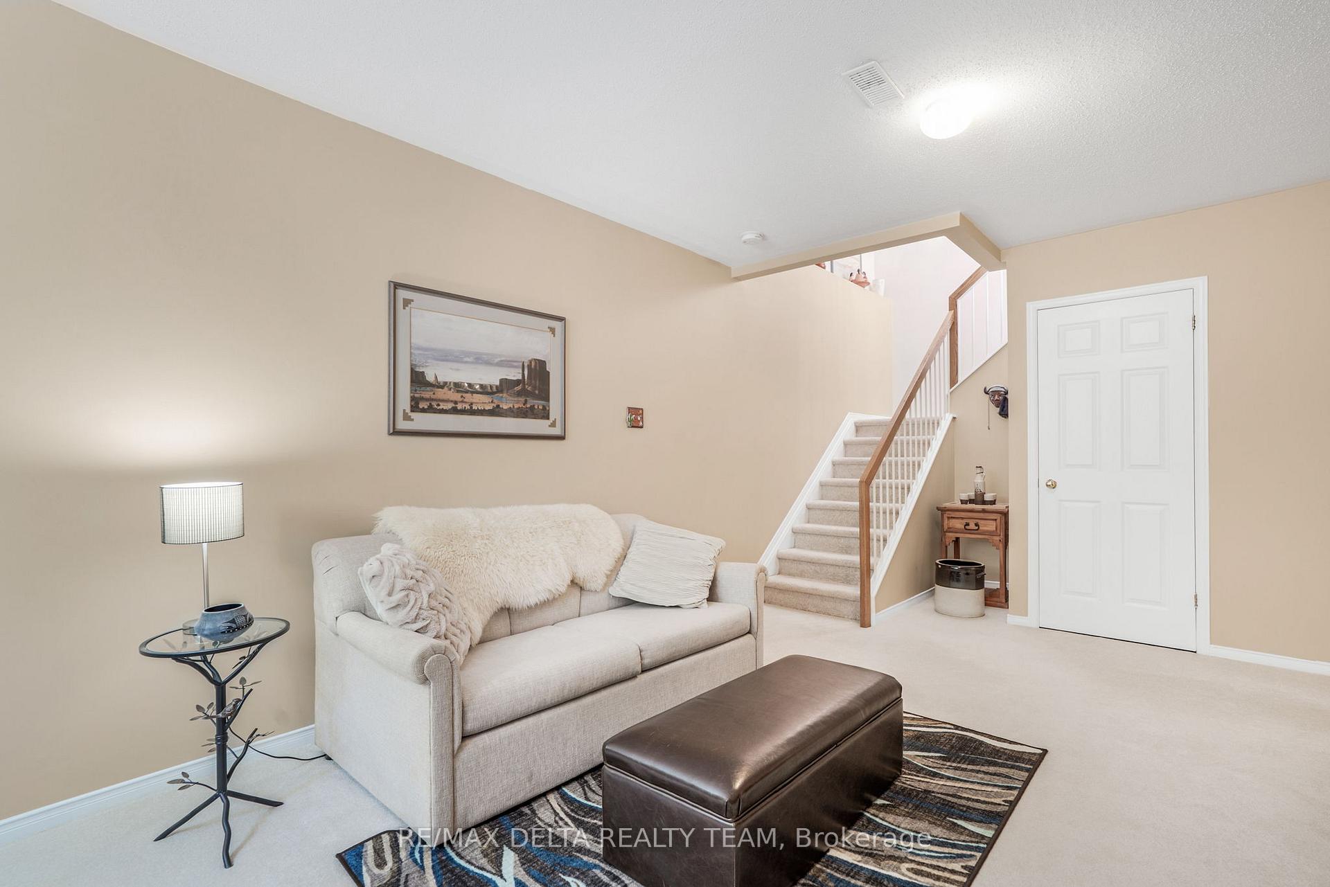 Photo 23 of 6320 Sablewood Place, Ottawa, Chapel Hill — HOMEH