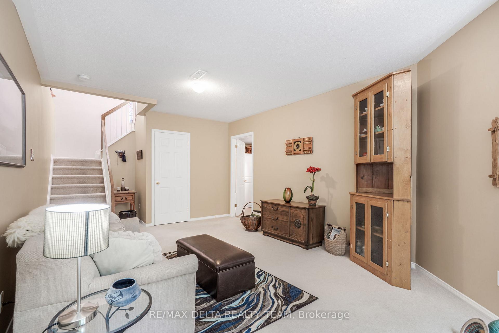 Photo 25 of 6320 Sablewood Place, Ottawa, Chapel Hill — HOMEH