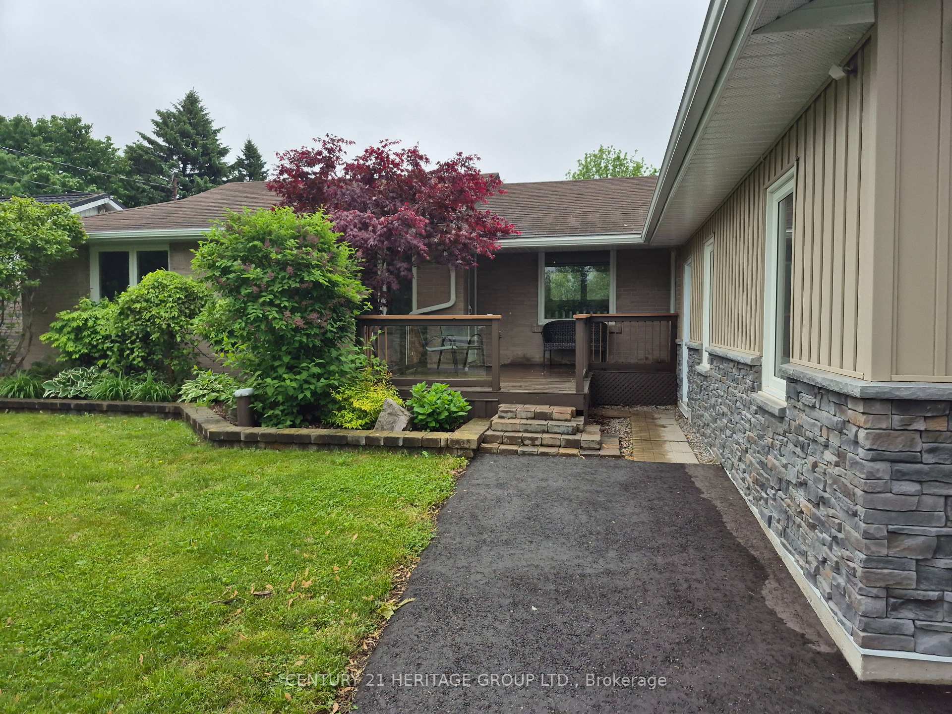 Photo 2 of 391 Victoria Street E, New Tecumseth, Alliston — HOMEH