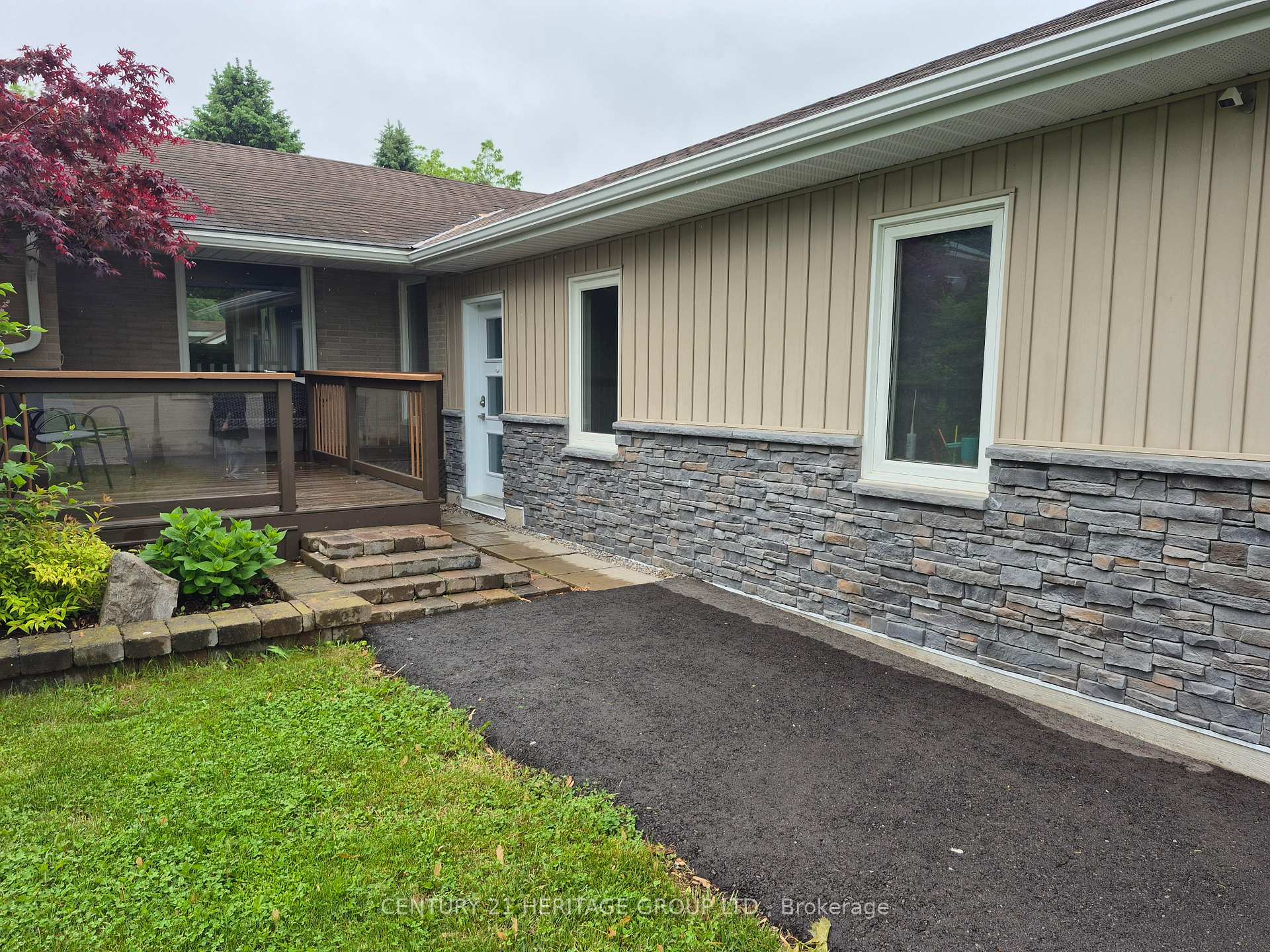 Photo 3 of 391 Victoria Street E, New Tecumseth, Alliston — HOMEH
