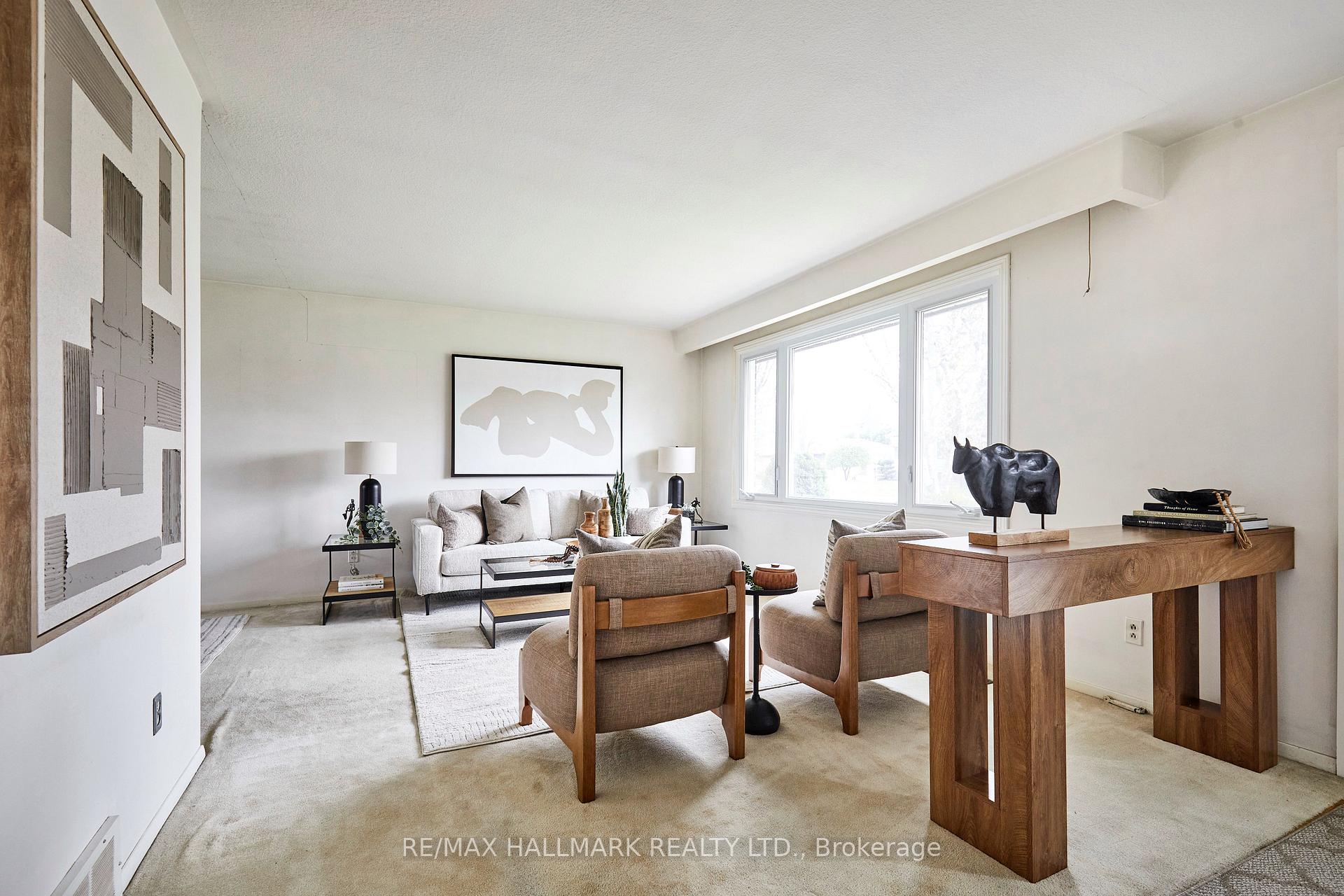 Photo 3 of 170 Orchard View Boulevard, Oshawa, Centennial — HOMEH