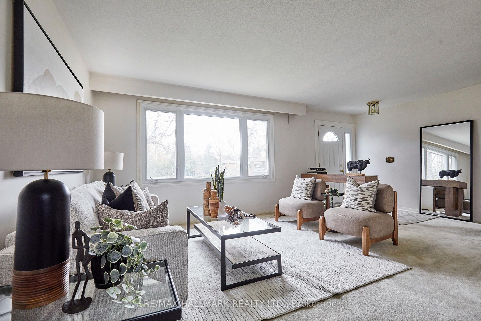 Photo 4 of 170 Orchard View Boulevard, Oshawa, Centennial — HOMEH