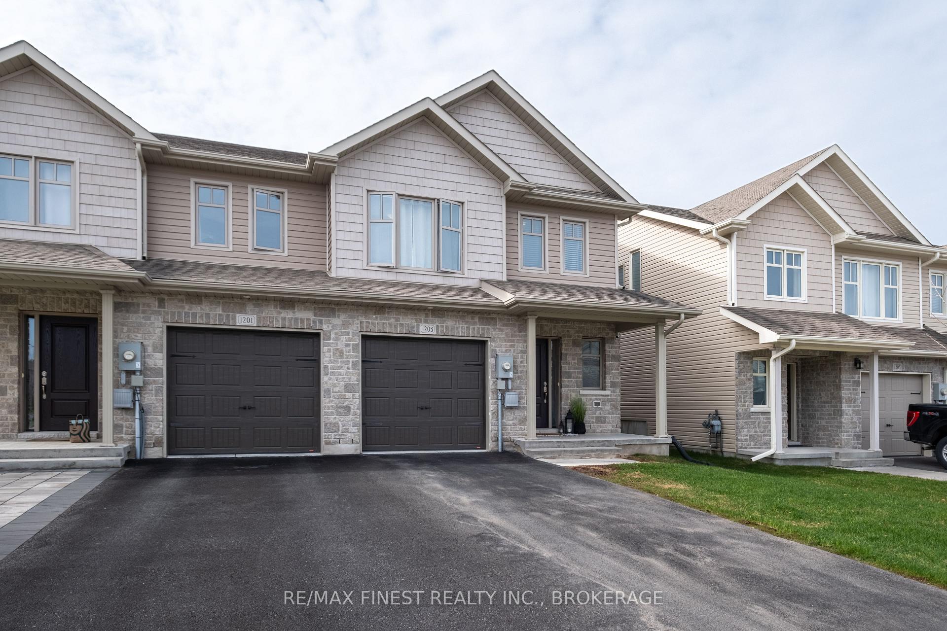 Photo 3 of 1203 Carfa Crescent, Kingston, City Northwest — HOMEH