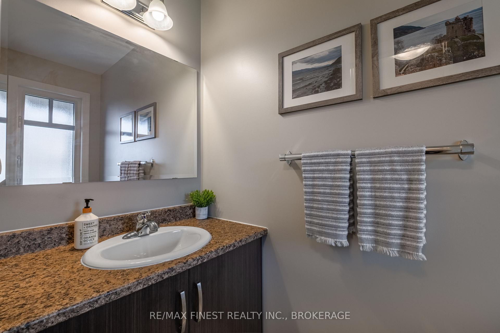 Photo 7 of 1203 Carfa Crescent, Kingston, City Northwest — HOMEH