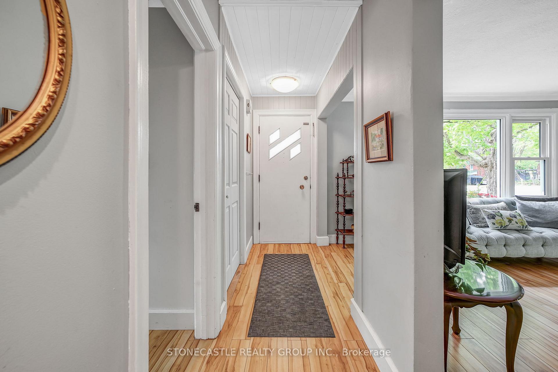 Photo 5 of 126 Brant Street E, Orillia — HOMEH