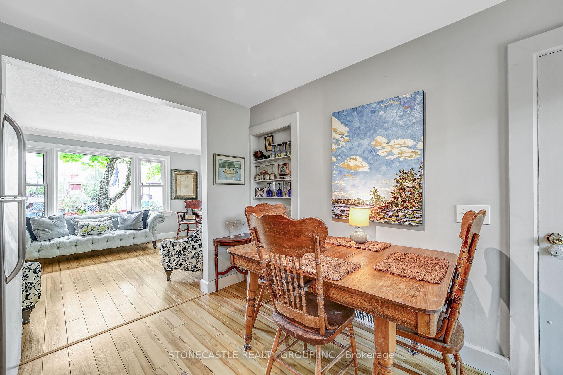 Photo 9 of 126 Brant Street E, Orillia — HOMEH