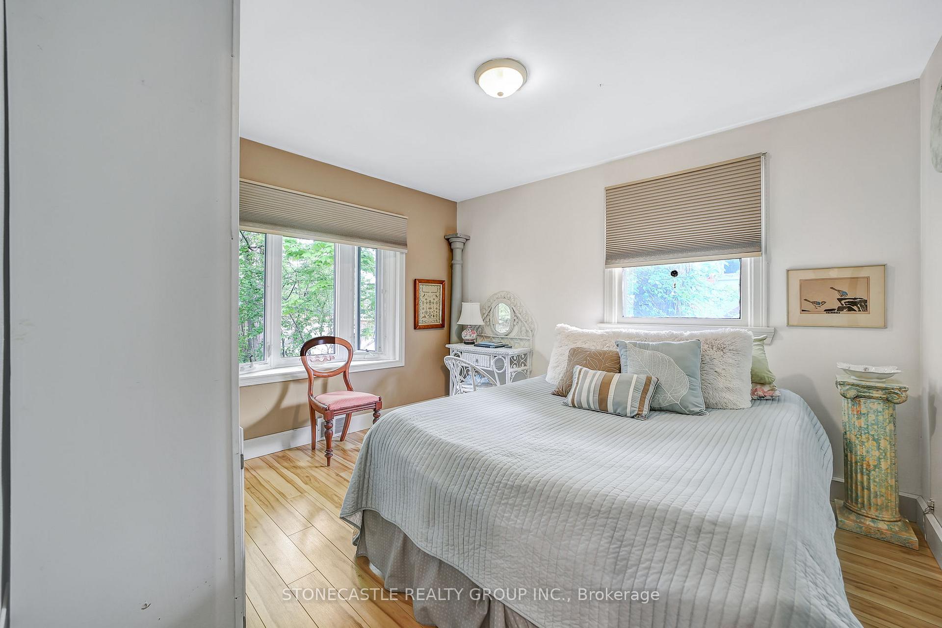 Photo 15 of 126 Brant Street E, Orillia — HOMEH