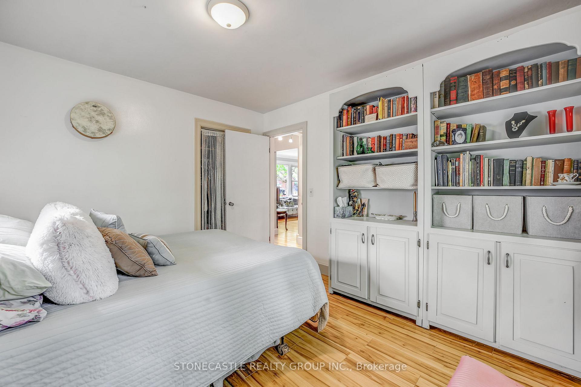 Photo 16 of 126 Brant Street E, Orillia — HOMEH