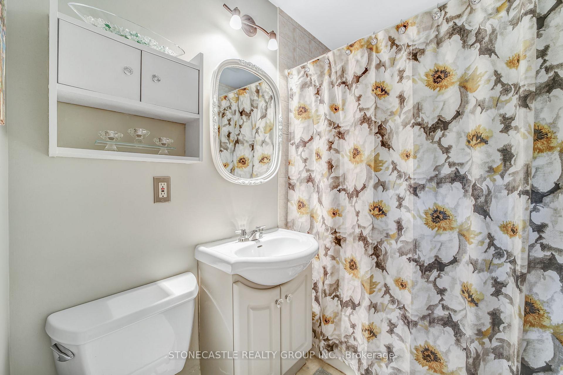Photo 17 of 126 Brant Street E, Orillia — HOMEH