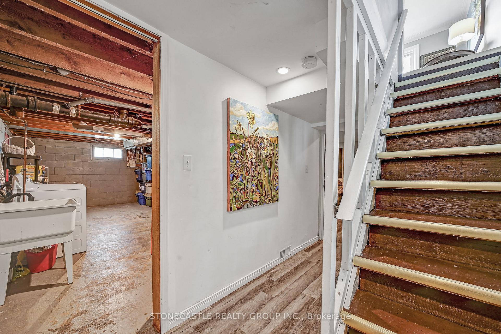 Photo 18 of 126 Brant Street E, Orillia — HOMEH