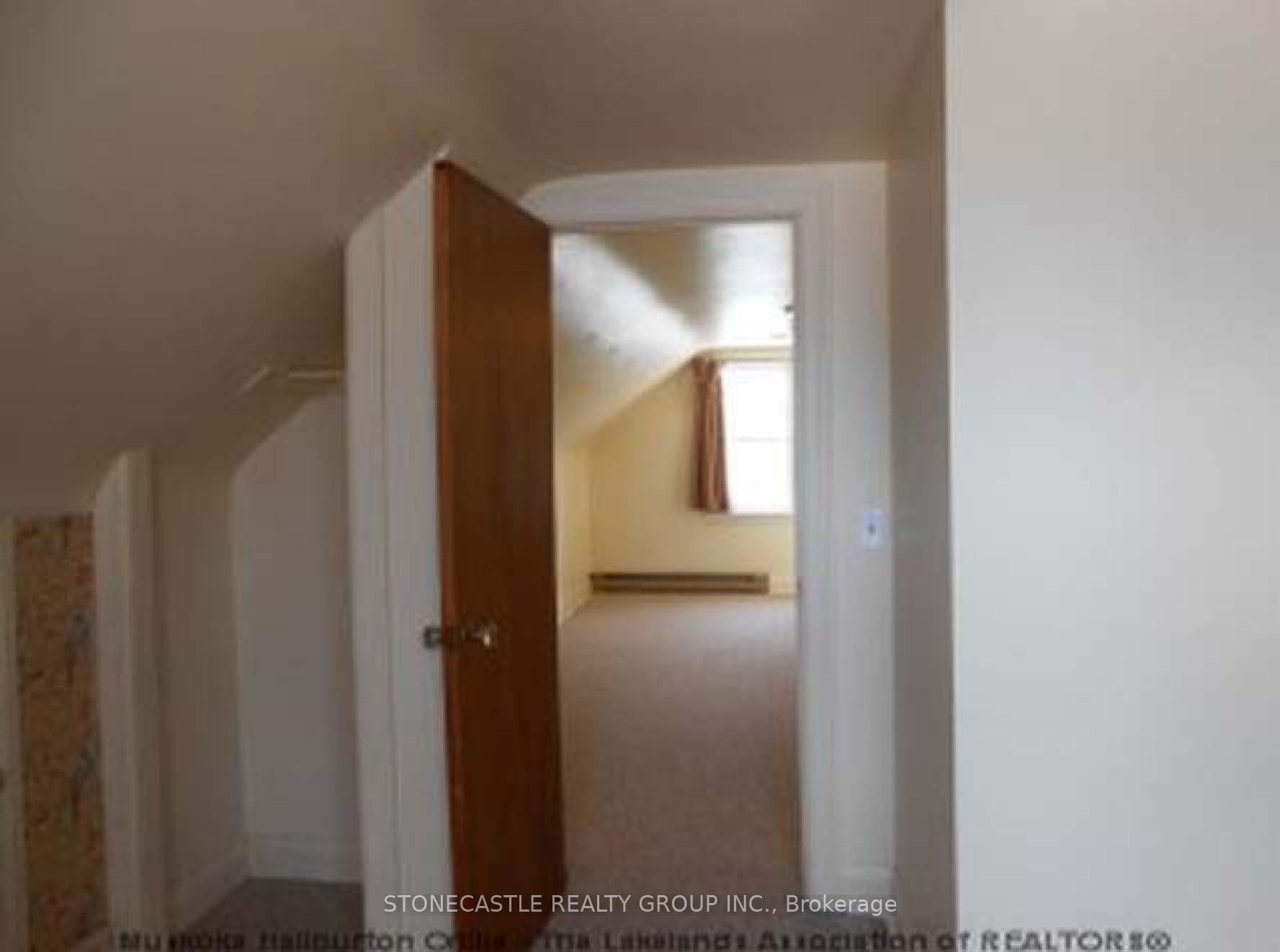 Photo 26 of 126 Brant Street E, Orillia — HOMEH