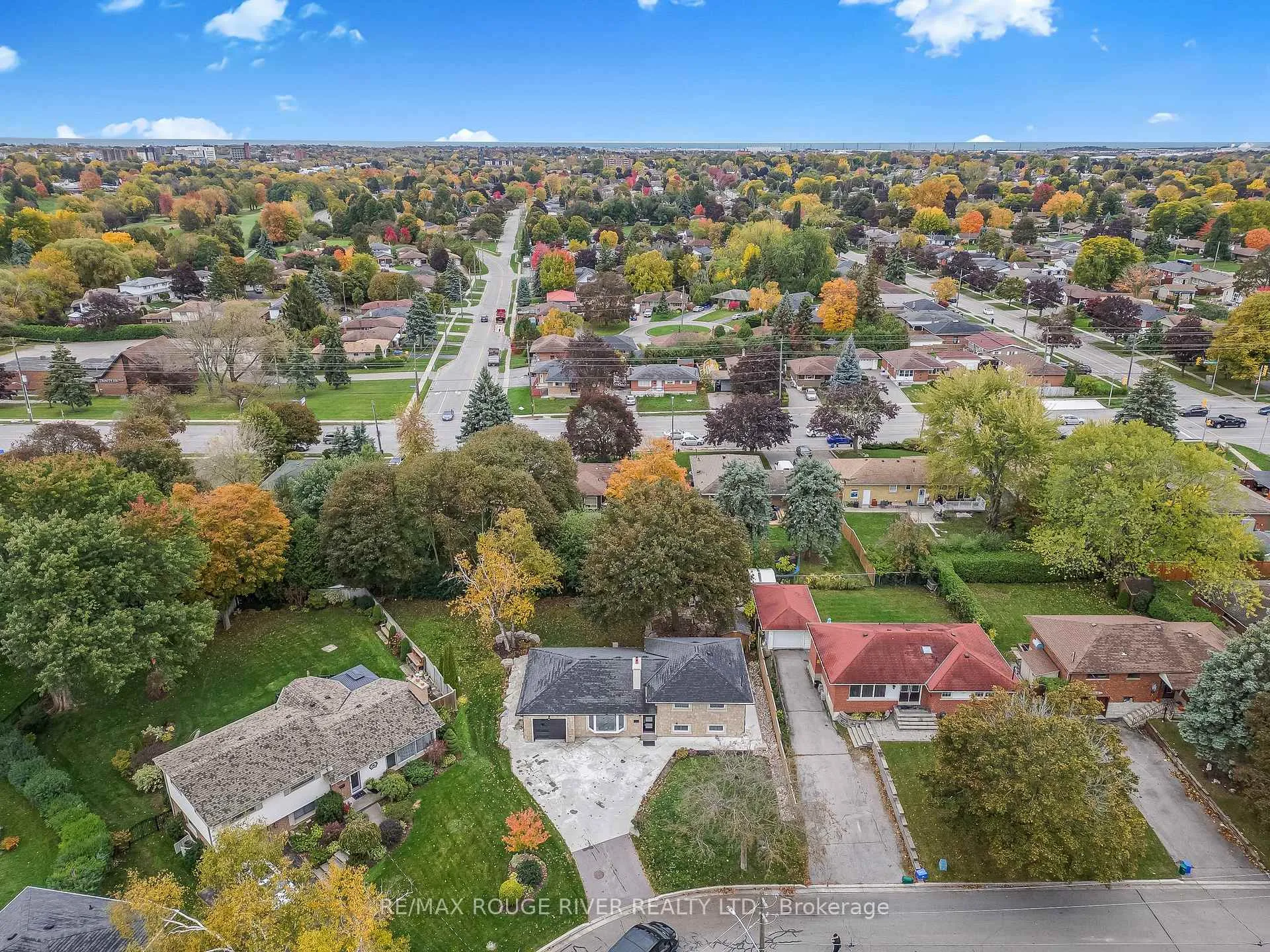 Photo 9 of 369 Glendale Avenue, Oshawa, Northglen — HOMEH