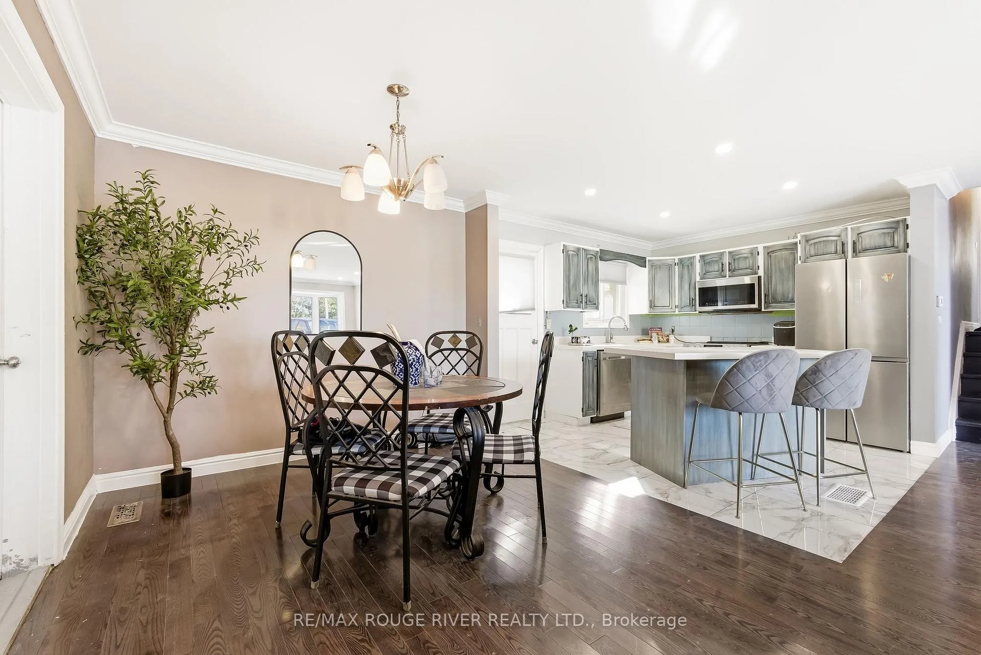 Photo 16 of 369 Glendale Avenue, Oshawa, Northglen — HOMEH