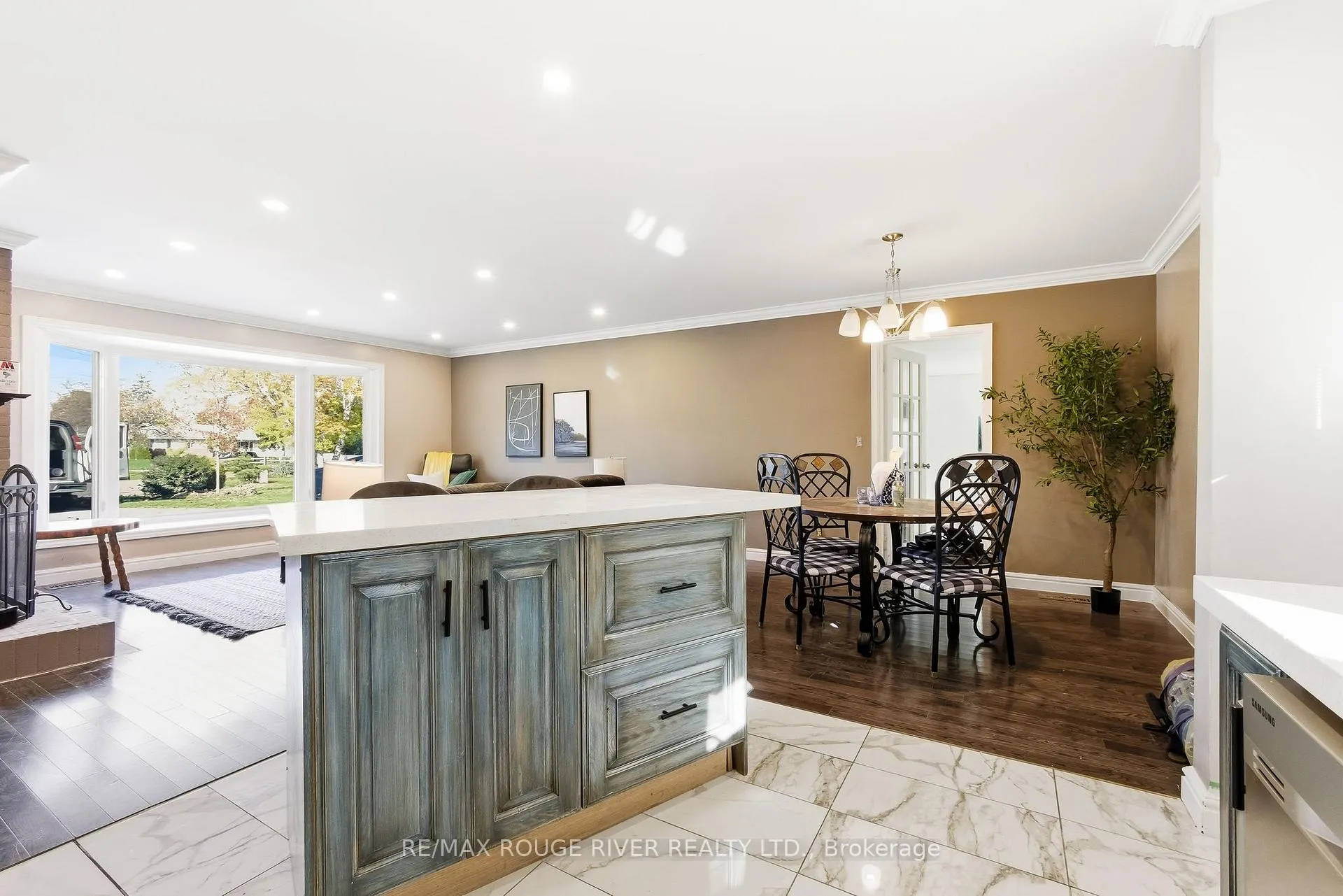 Photo 21 of 369 Glendale Avenue, Oshawa, Northglen — HOMEH