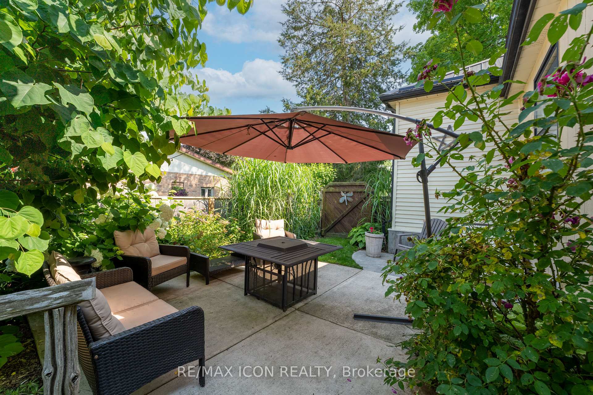 Photo 9 of 258 Anna Street S, North Middlesex, Parkhill — HOMEH