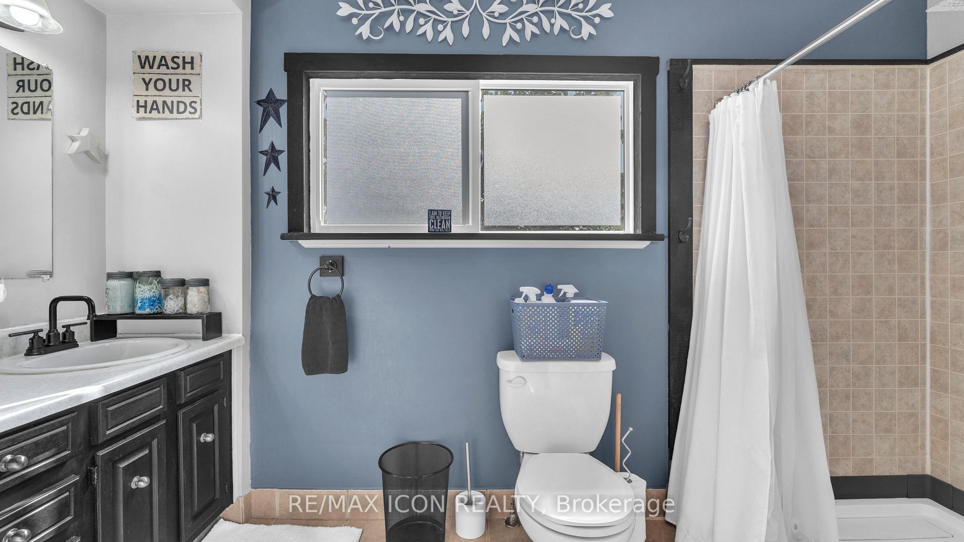 Photo 14 of 258 Anna Street S, North Middlesex, Parkhill — HOMEH