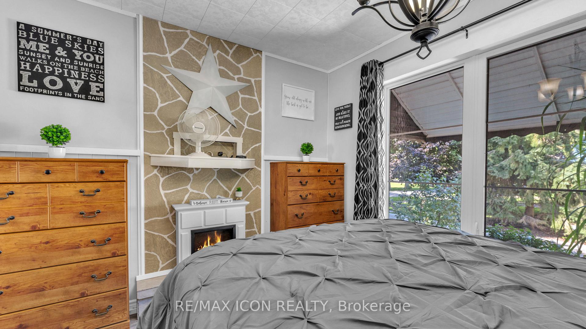 Photo 18 of 258 Anna Street S, North Middlesex, Parkhill — HOMEH