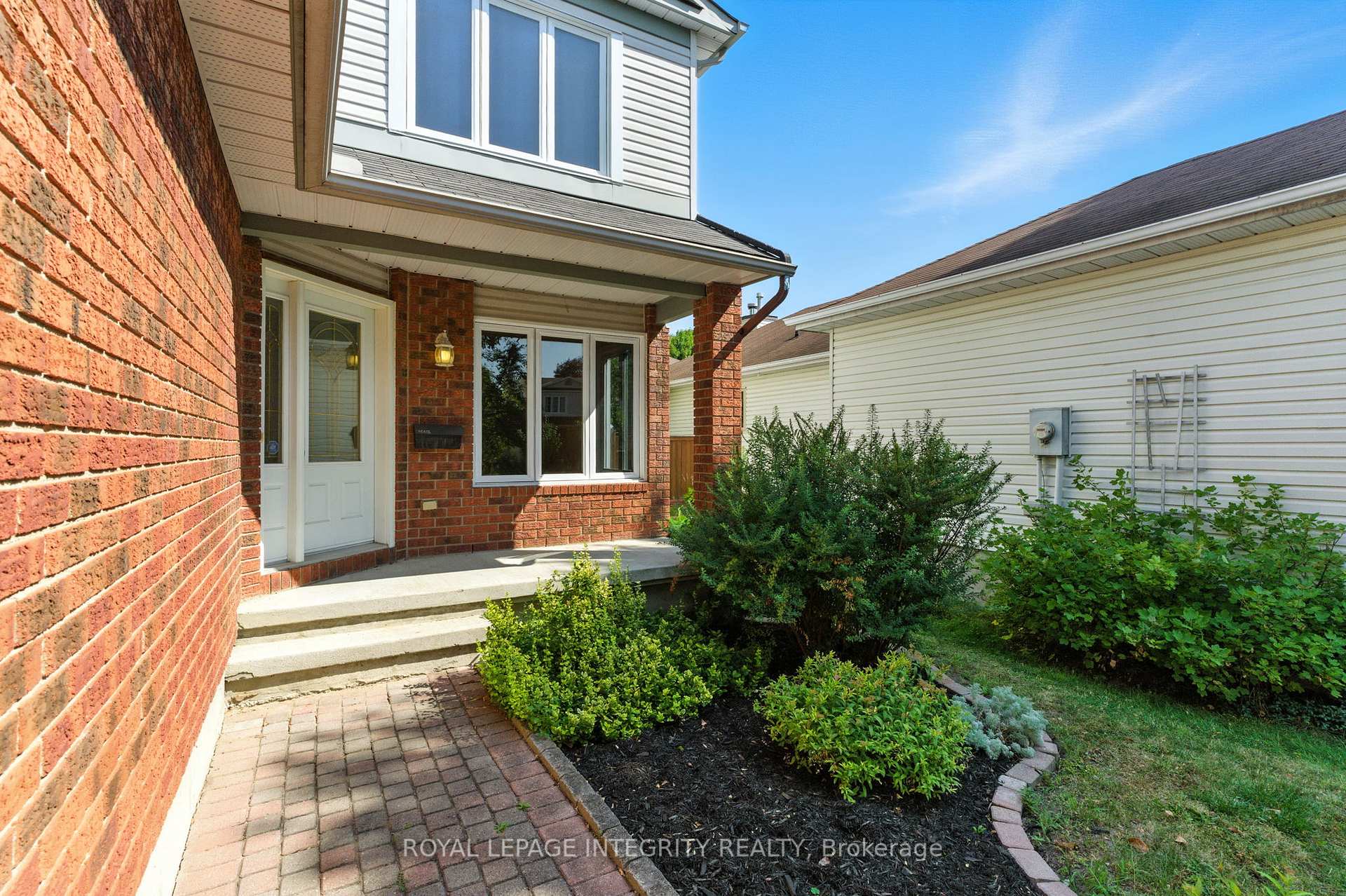 Photo 2 of 775 Adencliffe Drive, Ottawa, Fallingbrook/Ridgemount — HOMEH