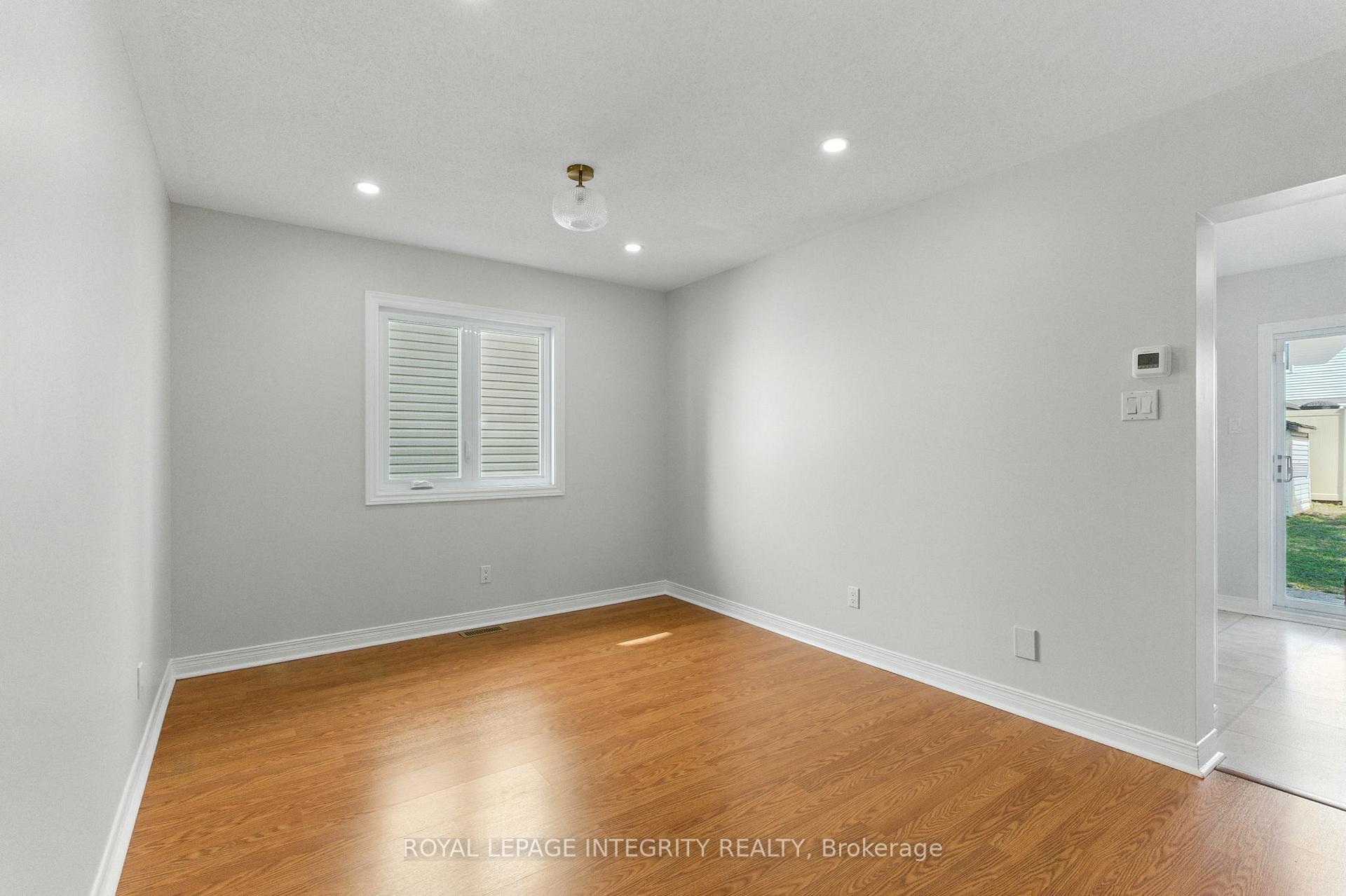 Photo 8 of 775 Adencliffe Drive, Ottawa, Fallingbrook/Ridgemount — HOMEH